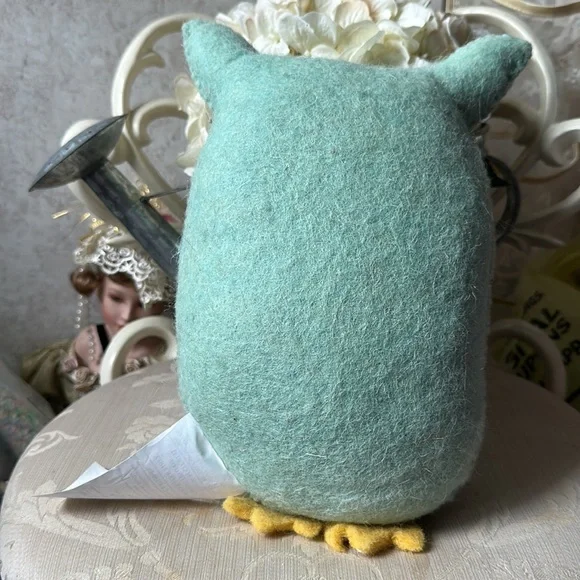 NWT OWL tooth fairy pillow made of wool with a small red heart pouch for tooth - Picture 4 of 9
